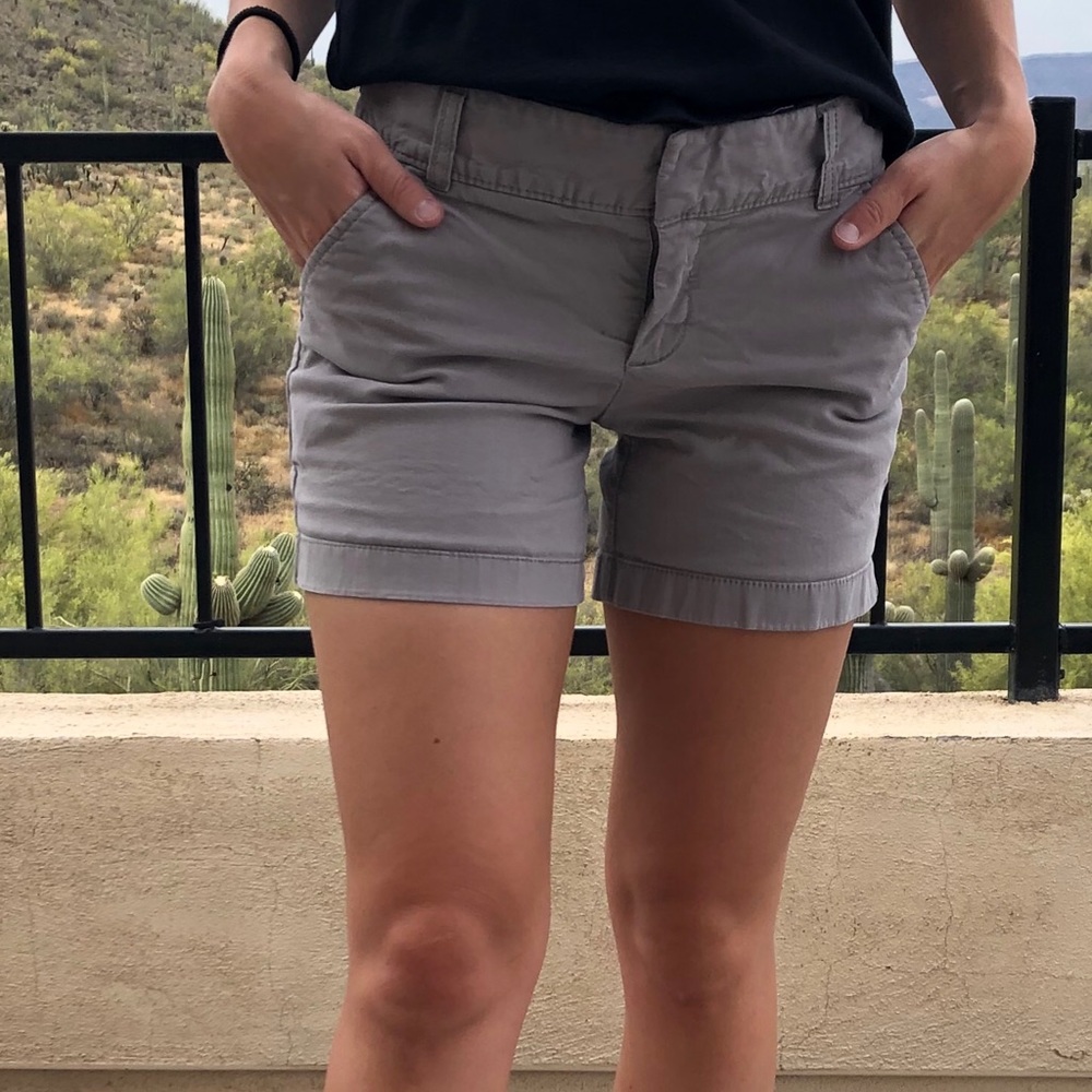 Khaki style shorts